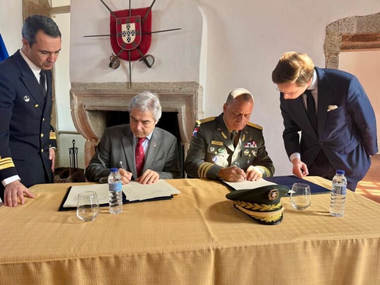 d3b35f9c-dd2c-46e6-844c-3b39fc5a83c0